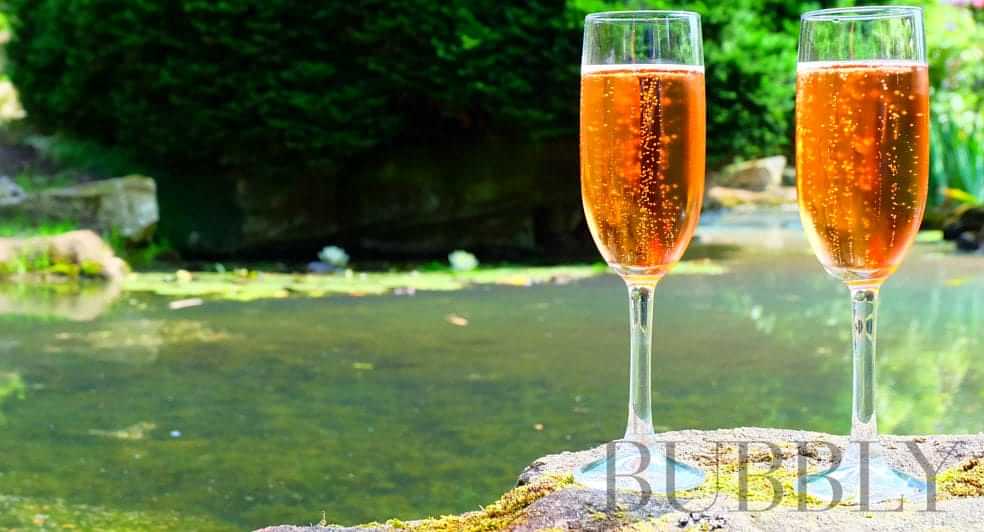 BUBBLES RED CHAMPAGNE FLUTE