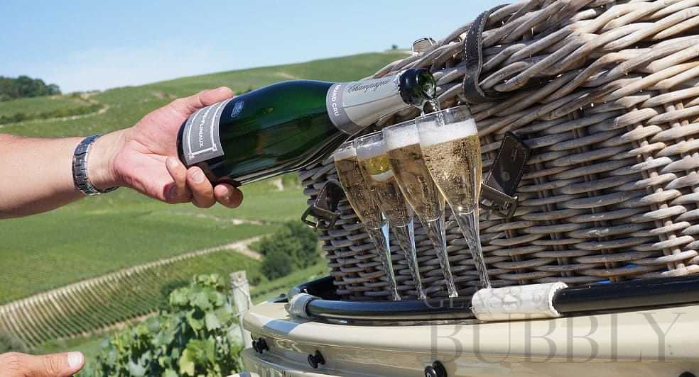 Differentiating Sparkling Wine and Champagne