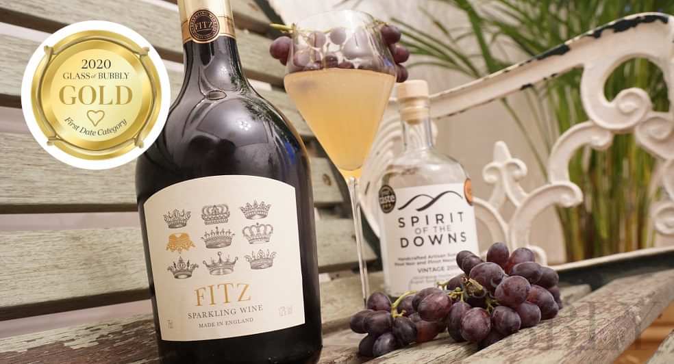 The English Grape Fizz Cocktail | Glass Of Bubbly