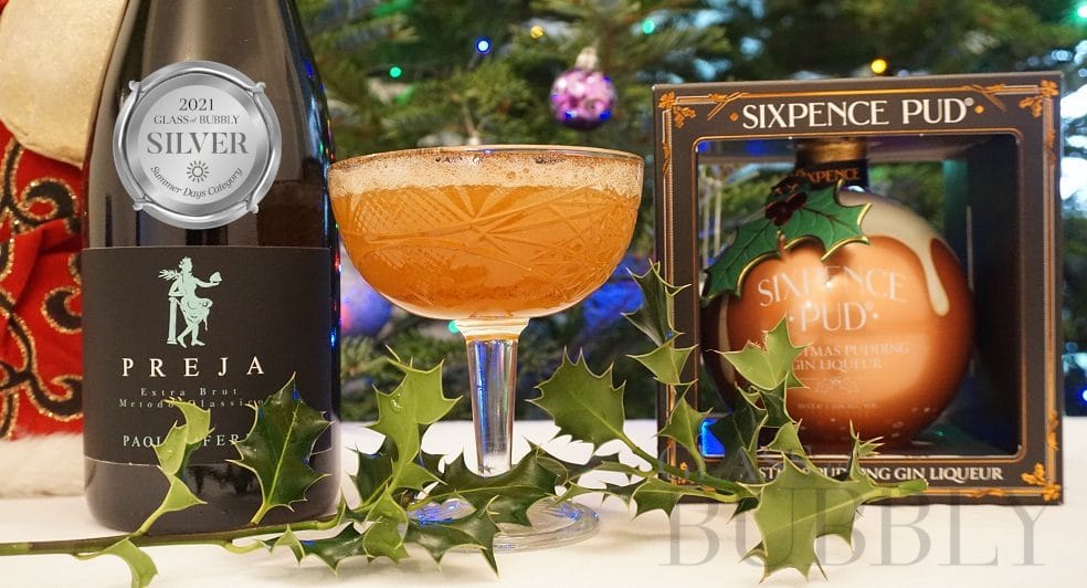 Christmas Pudding Fizz Cocktail – Glass Of Bubbly